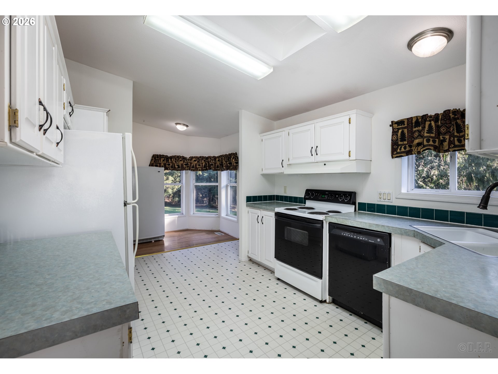 32580 Tide Creek Road Deer Island, OR 97054 - Photo 6 of 32 Kitchen