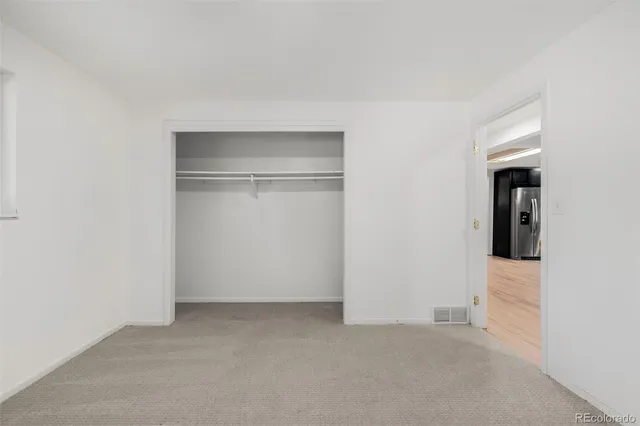 an empty room with a empty space