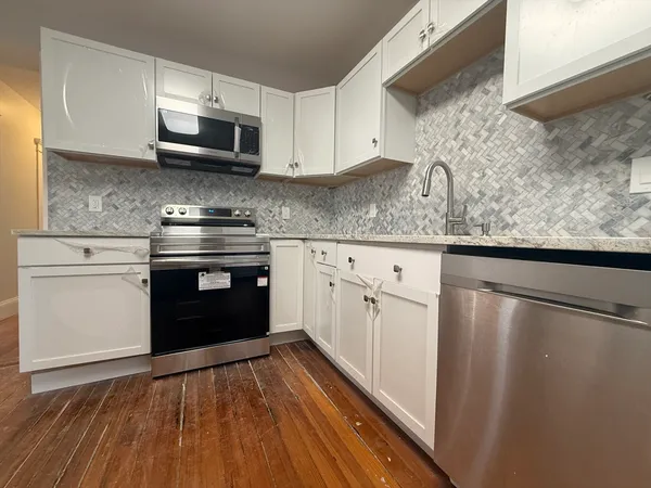 $3,800 | 1544 Dorchester Avenue, Unit 3, Boston, MA 02122