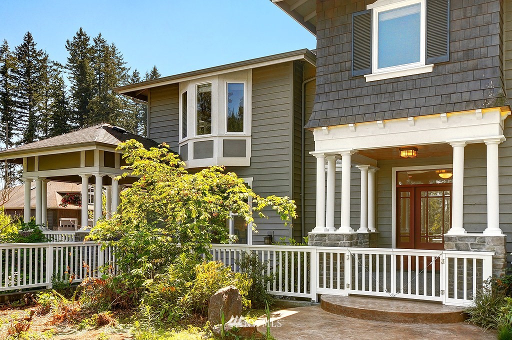 22210 1st Drive Southeast Bothell, WA 98021 - Photo 3 of 15 Gallery Image 3
