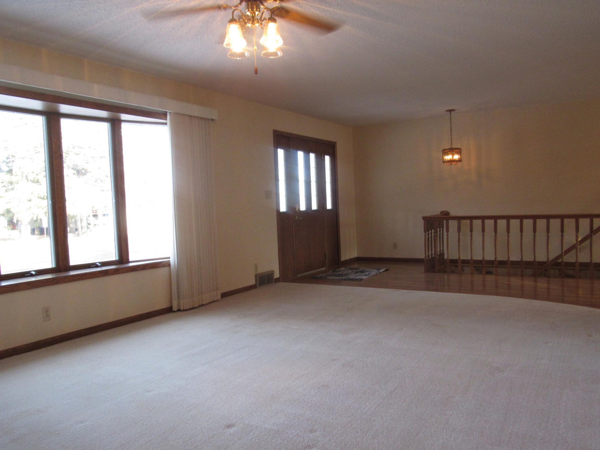 411 Front Street East Fulda, MN 56131 - Photo 9 of 31