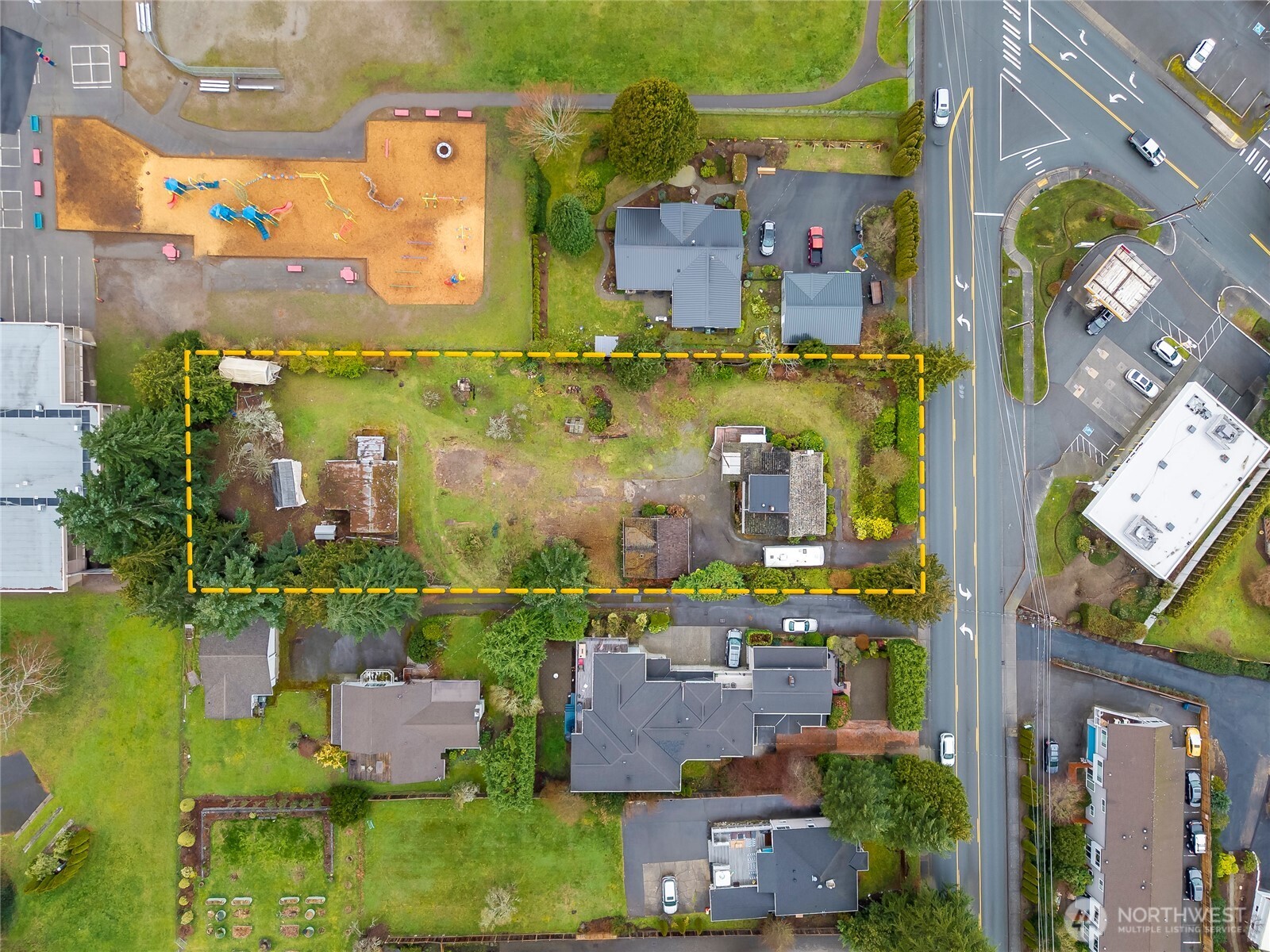 1020 Puget Drive Edmonds, WA 98020 - Photo 18 of 22 an aerial view of multiple house