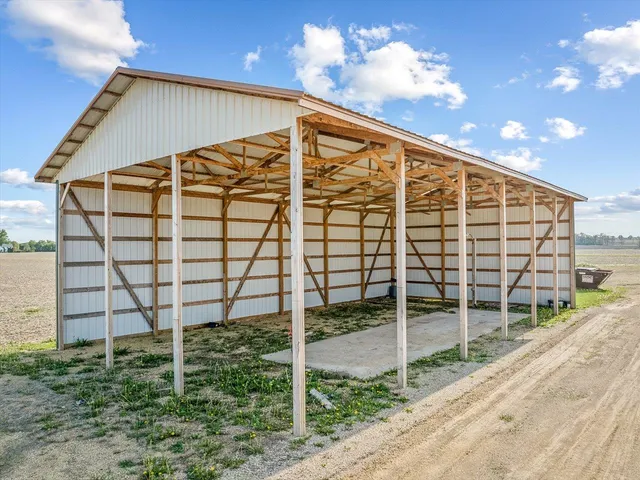 $1,900,000 | 11635 Wange Road, Capron, IL 61012