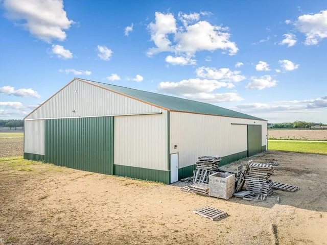 $1,900,000 | 11635 Wange Road, Capron, IL 61012