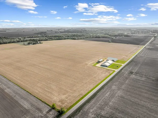 $1,900,000 | 11635 Wange Road, Capron, IL 61012