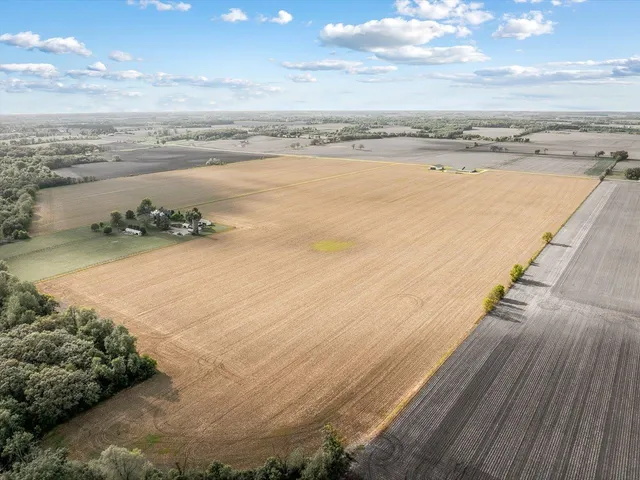 $1,900,000 | 11635 Wange Road, Capron, IL 61012