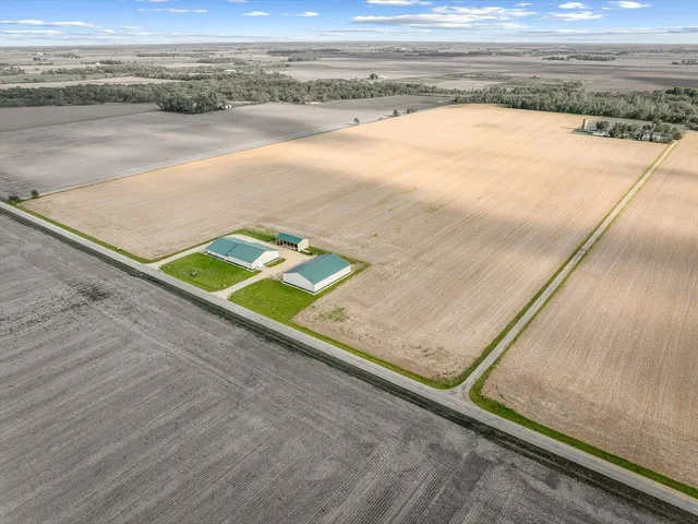 $1,900,000 | 11635 Wange Road, Capron, IL 61012