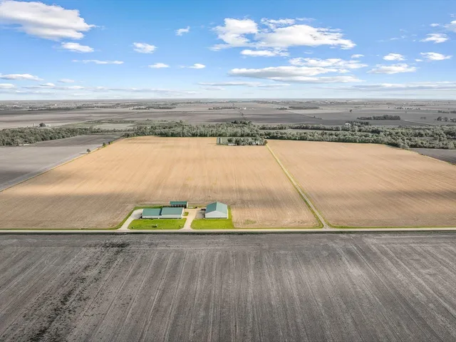 $1,900,000 | 11635 Wange Road, Capron, IL 61012