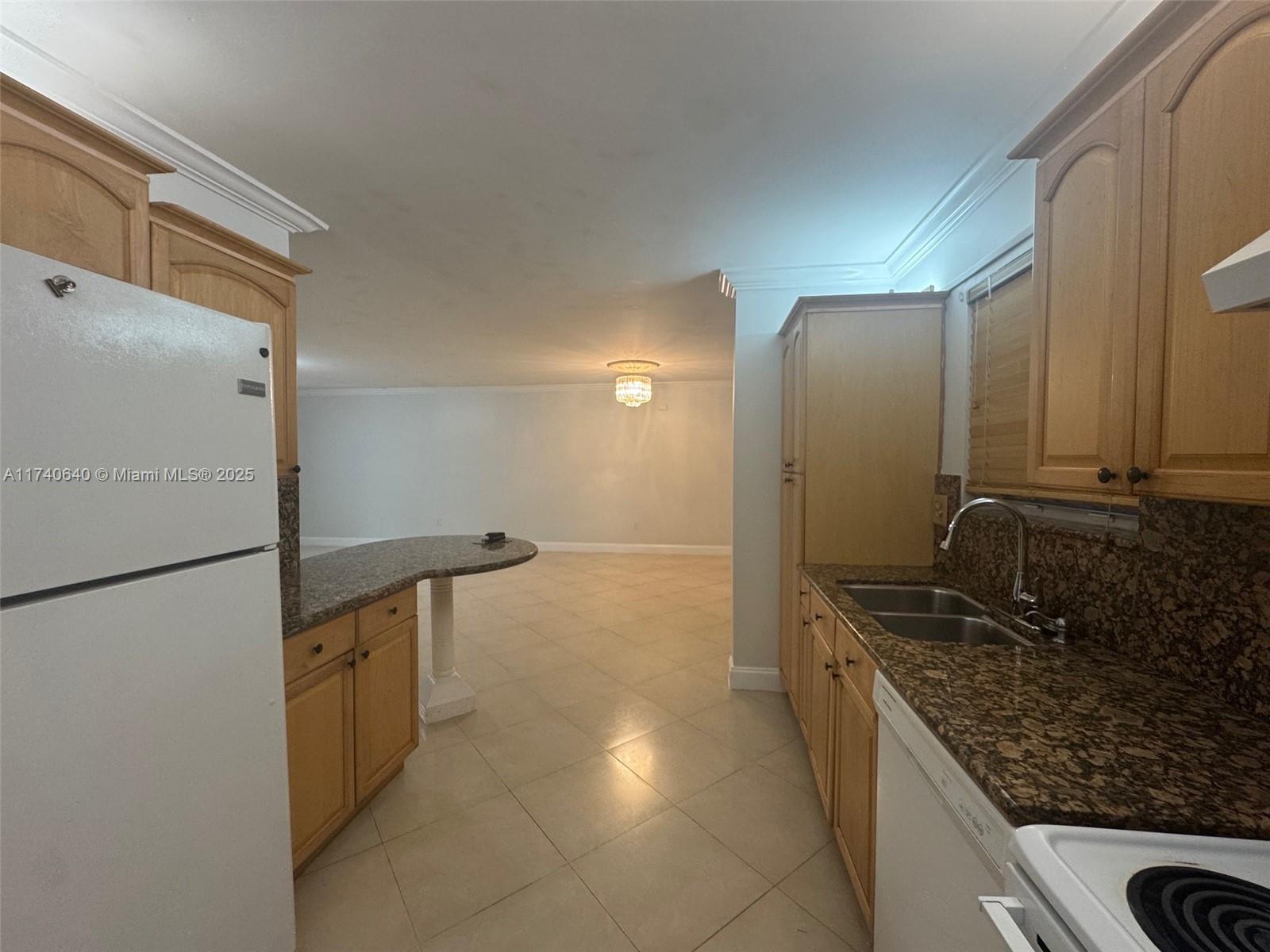 511 Ives Dairy Road, Unit 1026 Miami, FL 33179 - Photo 13 of 37 Gallery Image 13