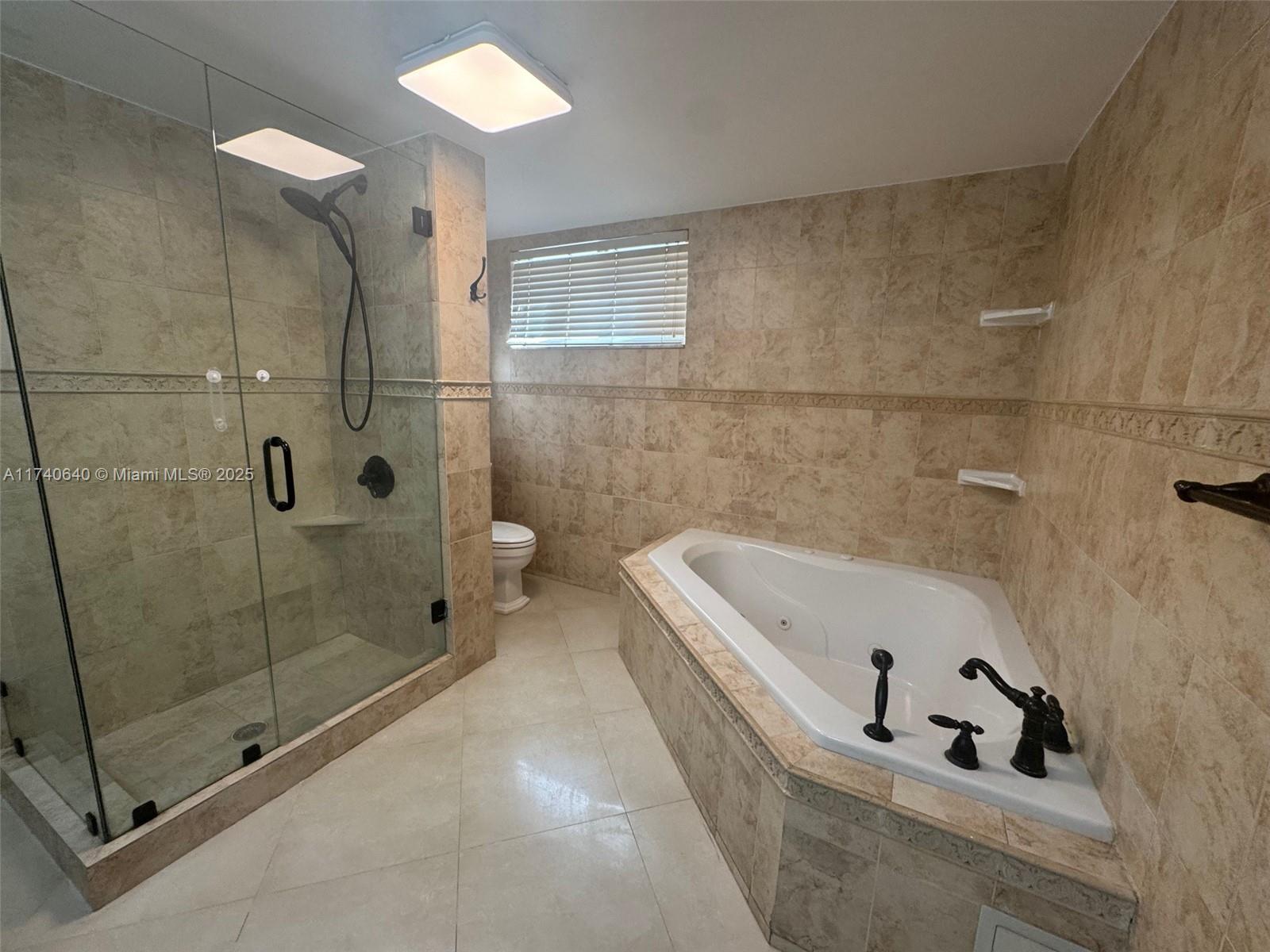 511 Ives Dairy Road, Unit 1026 Miami, FL 33179 - Photo 27 of 37 Gallery Image 27