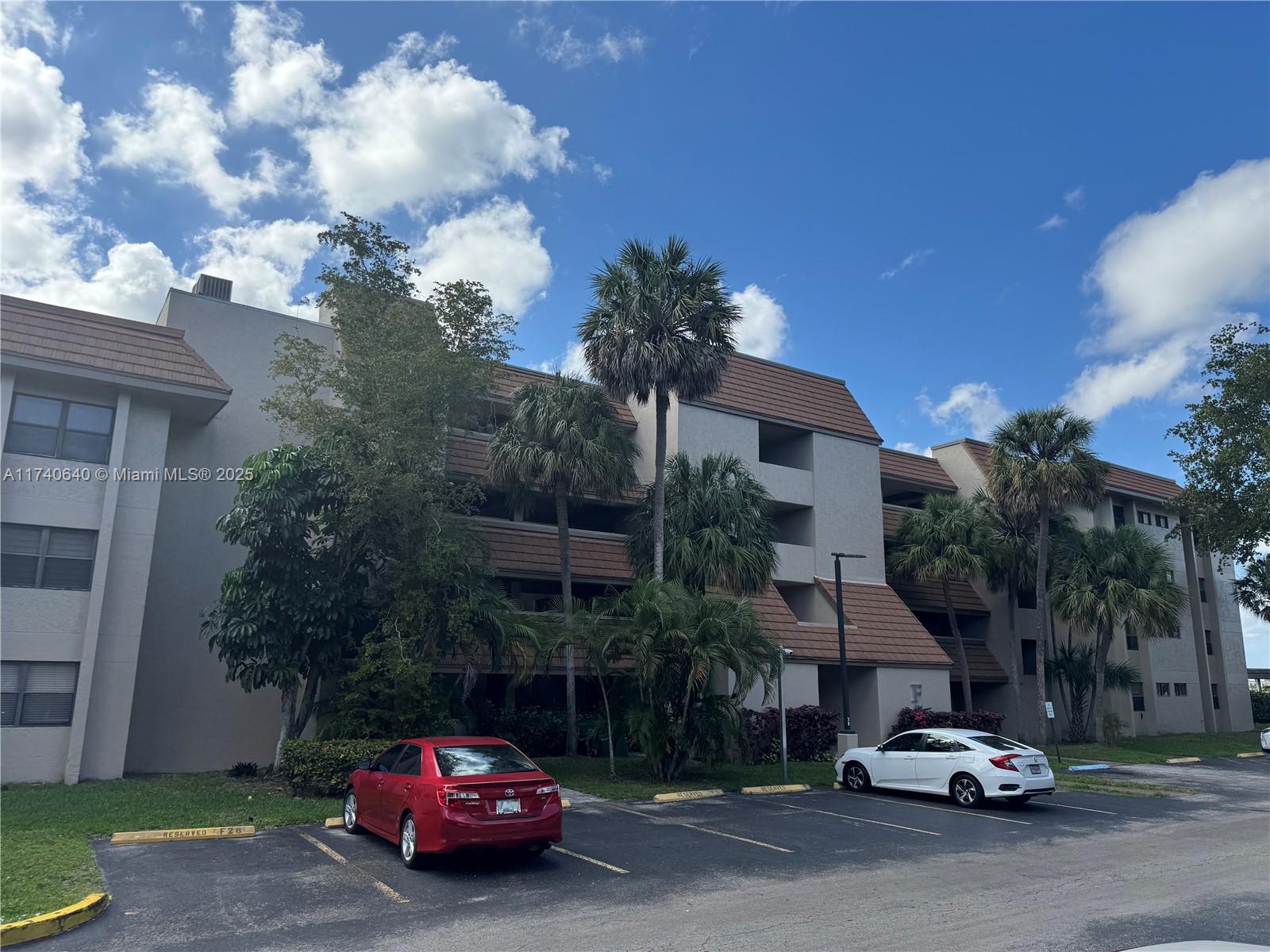 511 Ives Dairy Road, Unit 1026 Miami, FL 33179 - Photo 37 of 37 Gallery Image 37