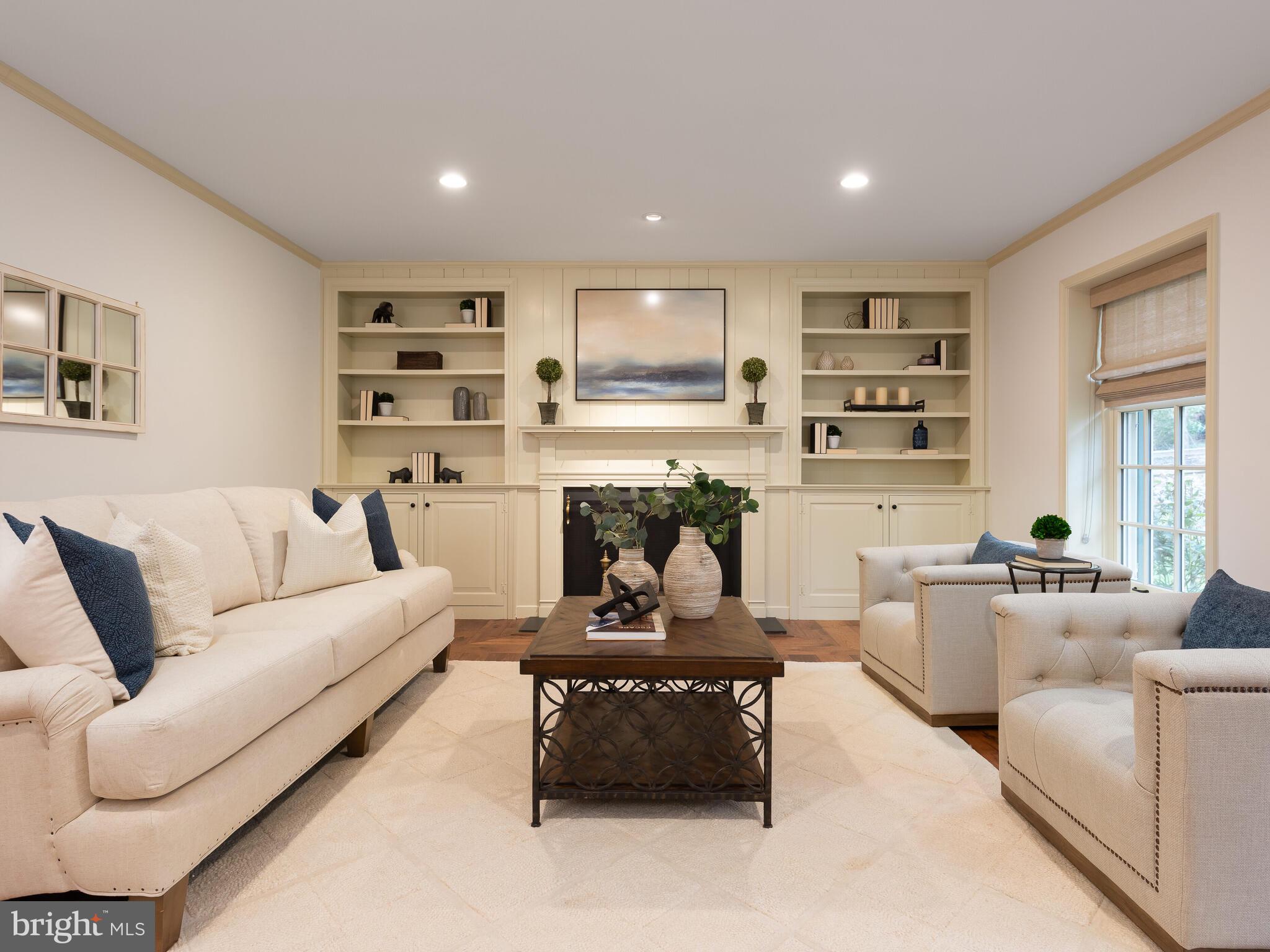 180 Grubb Road Malvern, PA 19355 - Photo 4 of 33 Handsome Living Room