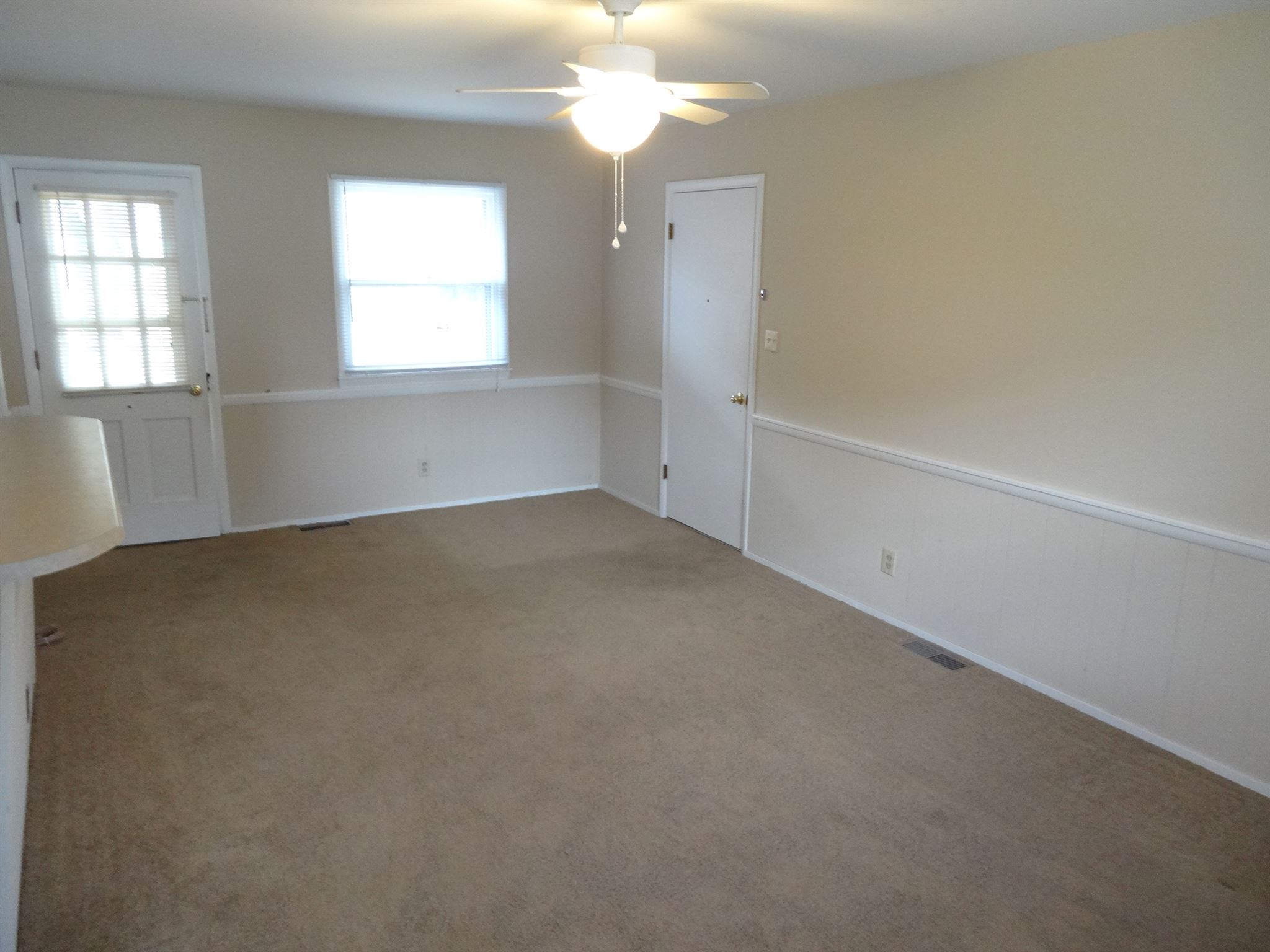 4209 North Manchester Road Muncie, IN 47304 - Photo 3 of 34