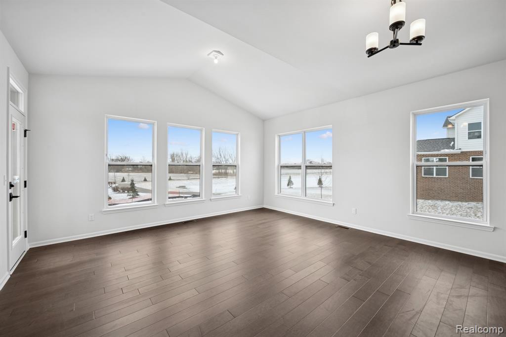 12220 Romeo Lane Washington, MI 48094 - Photo 10 of 34 Gallery Image 10