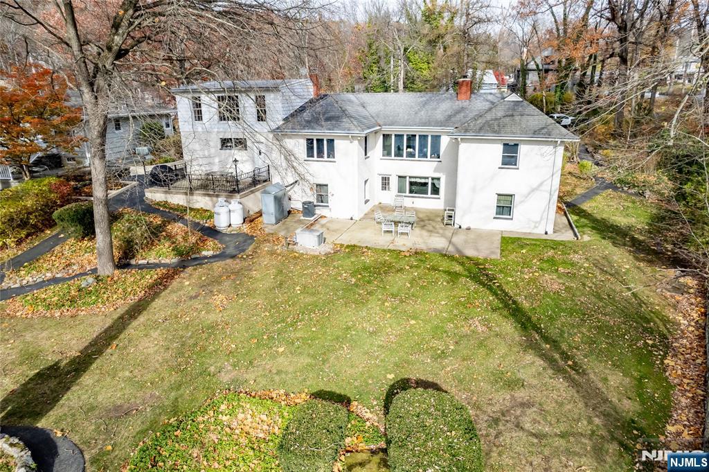 23 Cabot Lane Butler, NJ 07405 - Photo 2 of 40