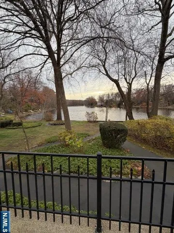 $1,050,000 | 23 Cabot Lane, Butler, NJ 07405