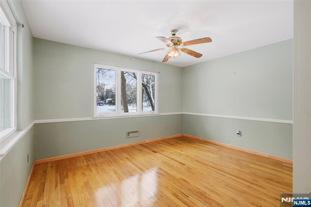 23 Cabot Lane Butler, NJ 07405 - Photo 10 of 40