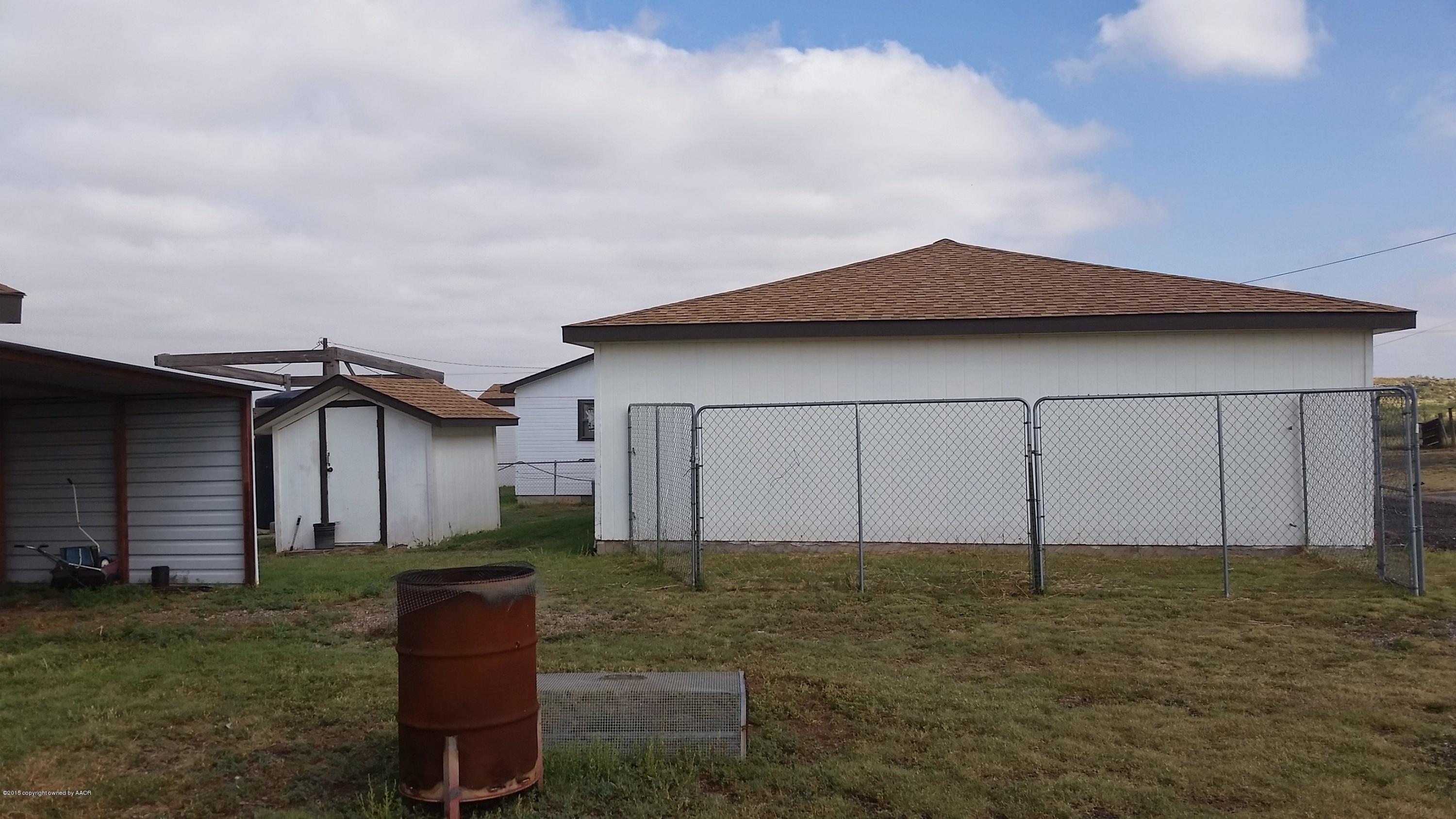 6371 Cliffside Road Amarillo, TX 79124 - Photo 4 of 14 Dog Run.jpg