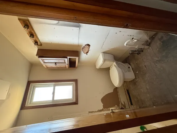 a view of walk in closet