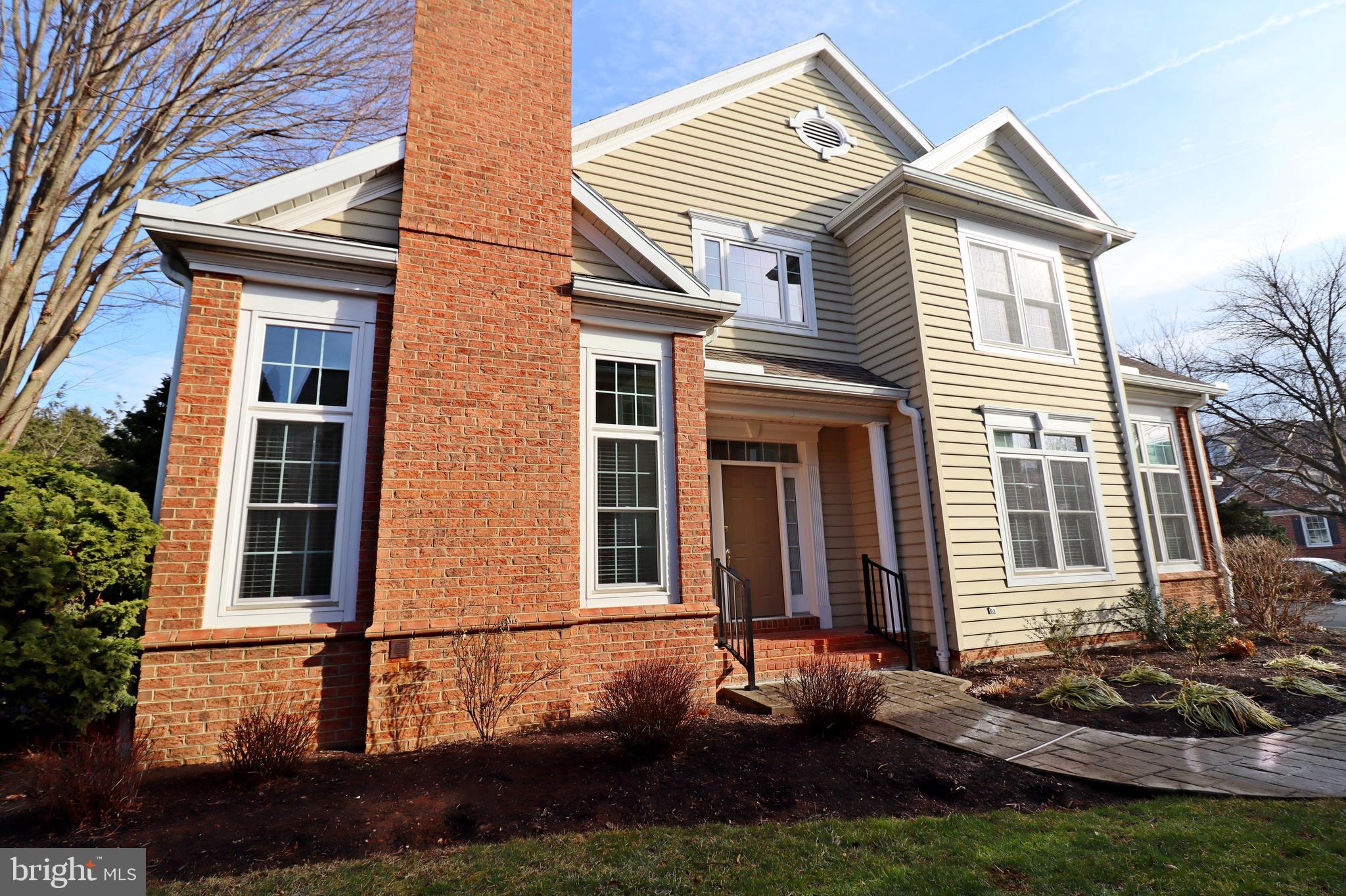 617 Northfield Road Lititz, PA 17543 - Photo 34 of 44 a front view of a house