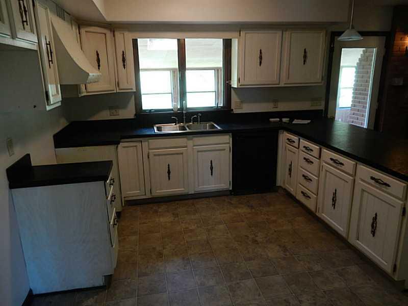 6200 Plateau Drive Springfield, OH 45502 - Photo 6 of 10
