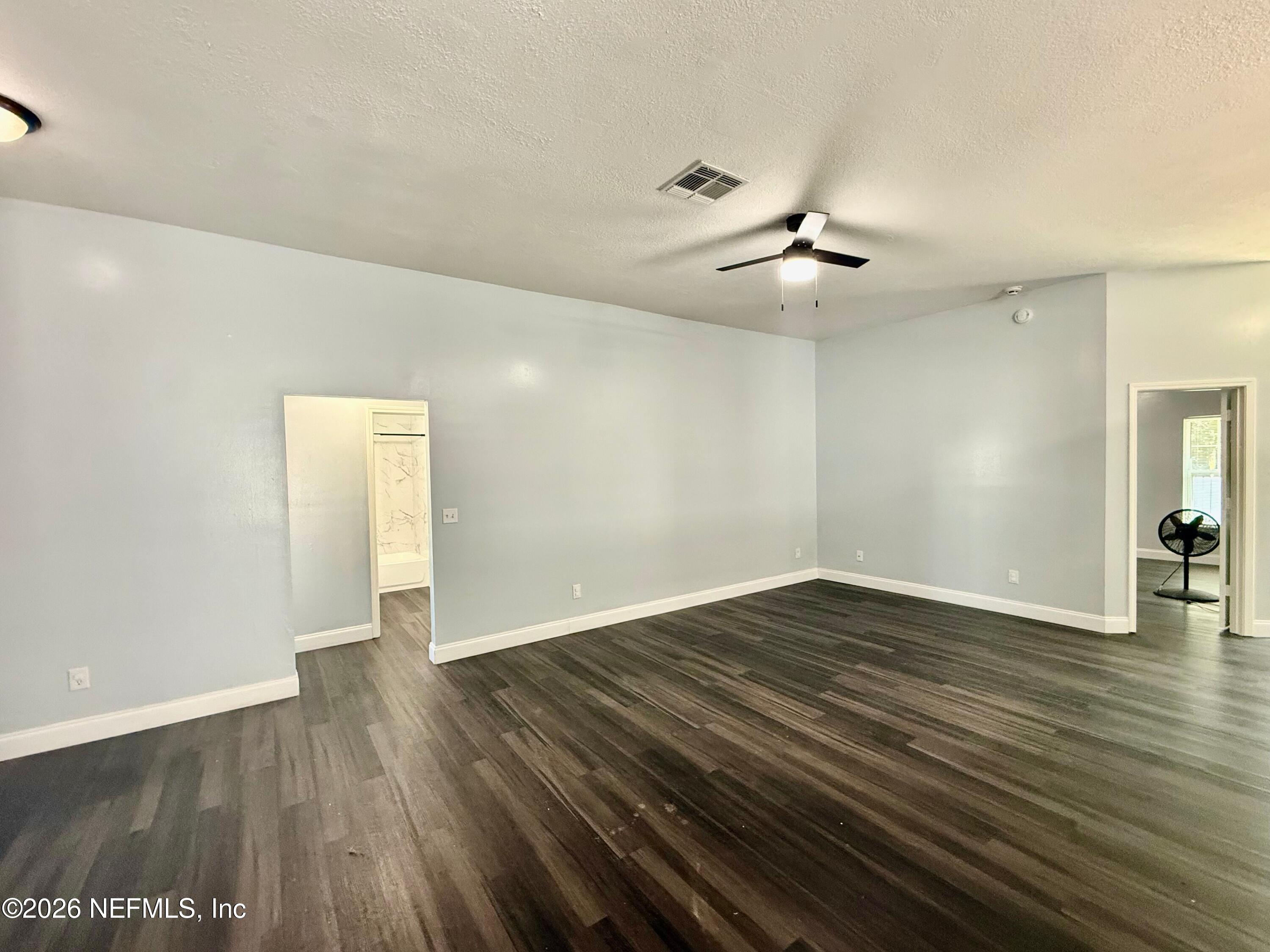 6841 Ridgeview Avenue Jacksonville, FL 32244 - Photo 5 of 26 IMG_3590