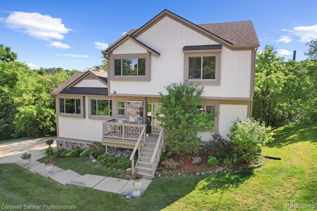 24143 Farmington Road Farmington, MI 48336 - Photo 52 of 60