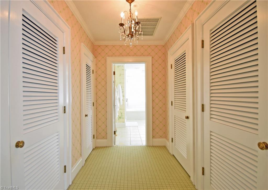 808 Arbor Road Winston-Salem, NC 27104 - Photo 15 of 21 Gallery Image 15