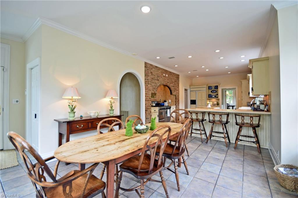 808 Arbor Road Winston-Salem, NC 27104 - Photo 9 of 21 Gallery Image 9