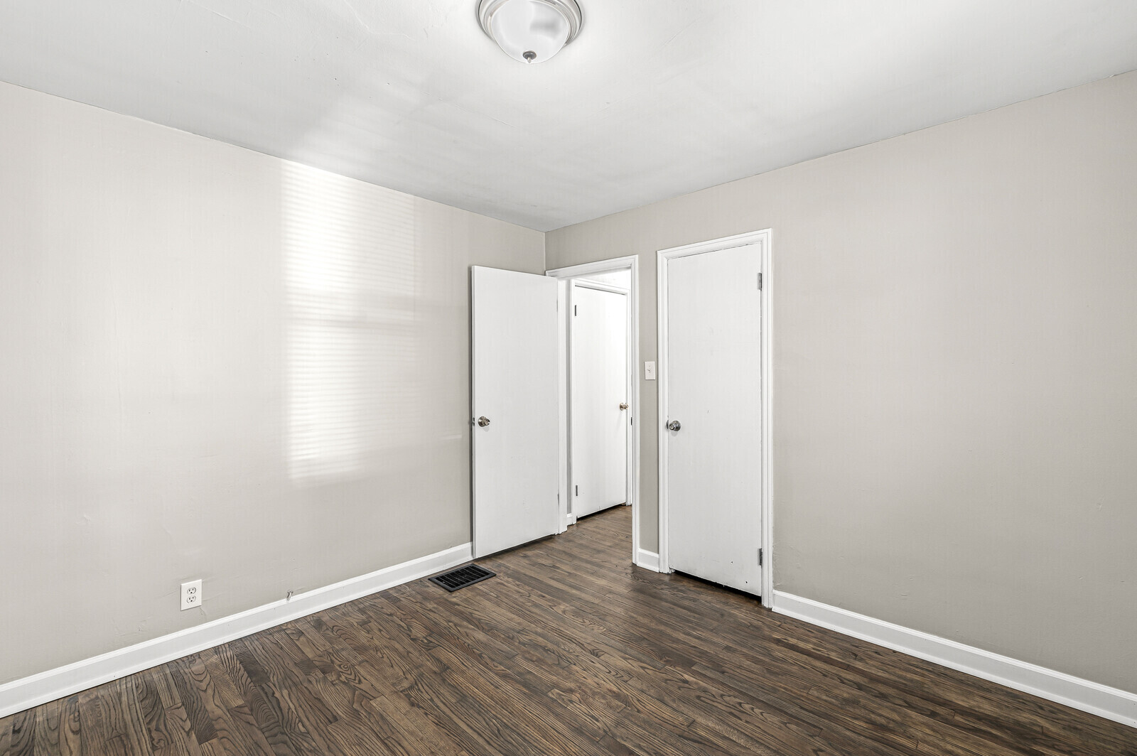 4117 Clarendon Road Indianapolis, IN 46208 - Photo 19 of 46