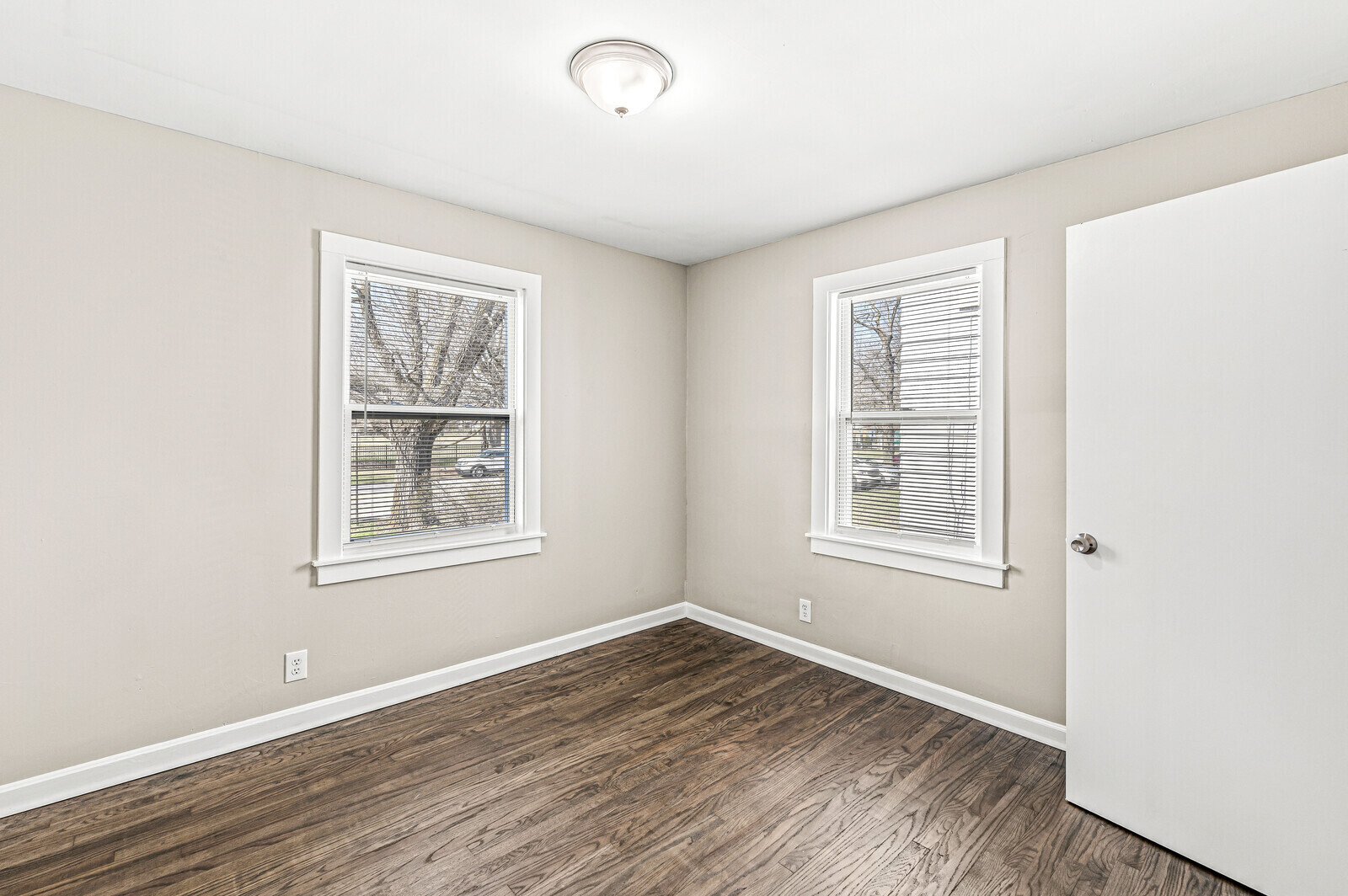 4117 Clarendon Road Indianapolis, IN 46208 - Photo 23 of 46