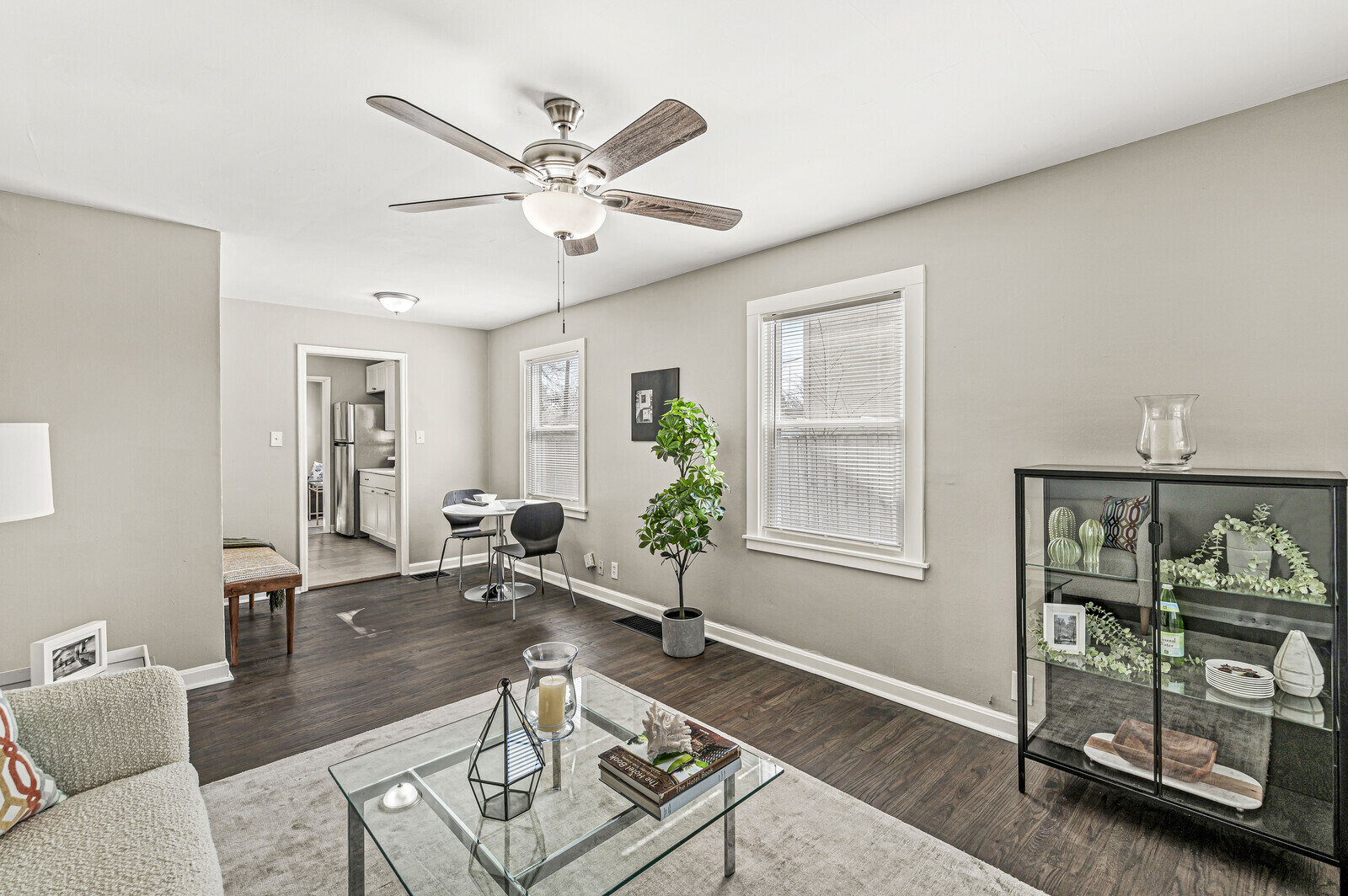 4117 Clarendon Road Indianapolis, IN 46208 - Photo 8 of 46