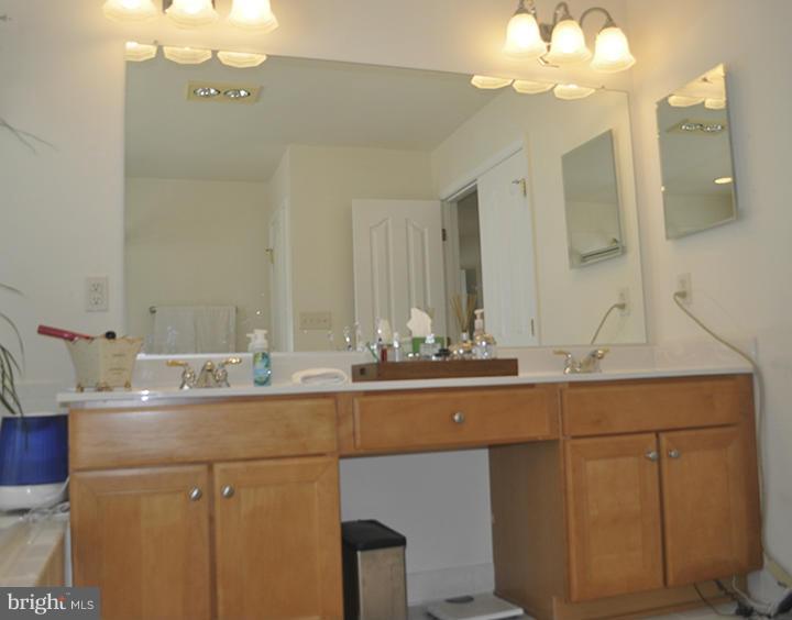 7516 Perryspring Way Baltimore, MD 21237 - Photo 16 of 25 Bath (Master)