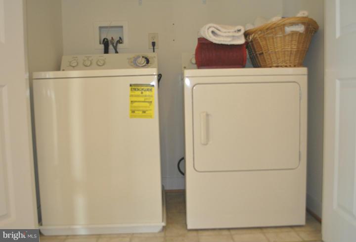 7516 Perryspring Way Baltimore, MD 21237 - Photo 21 of 25 Washer and Dryer