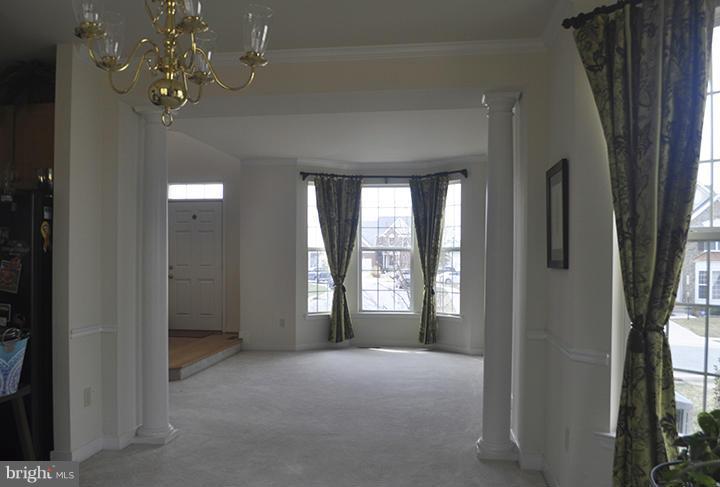 7516 Perryspring Way Baltimore, MD 21237 - Photo 6 of 25 Interior (General)