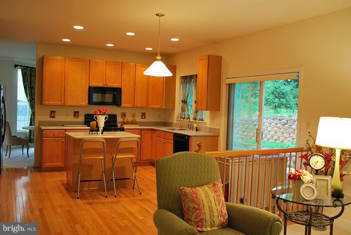 7516 Perryspring Way Baltimore, MD 21237 - Photo 10 of 25 Kitchen
