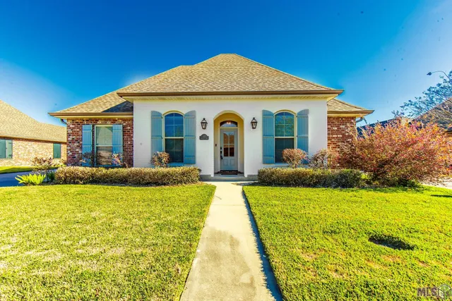 $354,900 | 317 Brentwood Drive, Houma, LA 70360