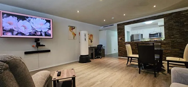 $1,750 | 2965 Pharr Ct S Northwest, Unit 316, Atlanta, GA 30305