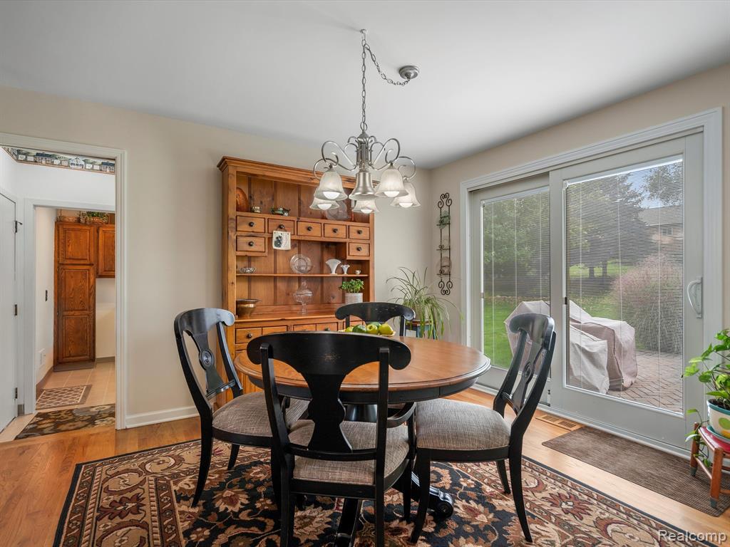 846 Stag Ridge Road Rochester Hills, MI 48309 - Photo 17 of 42
