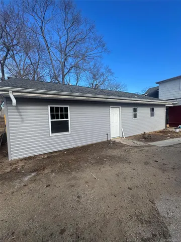 a house view with a outdoor space