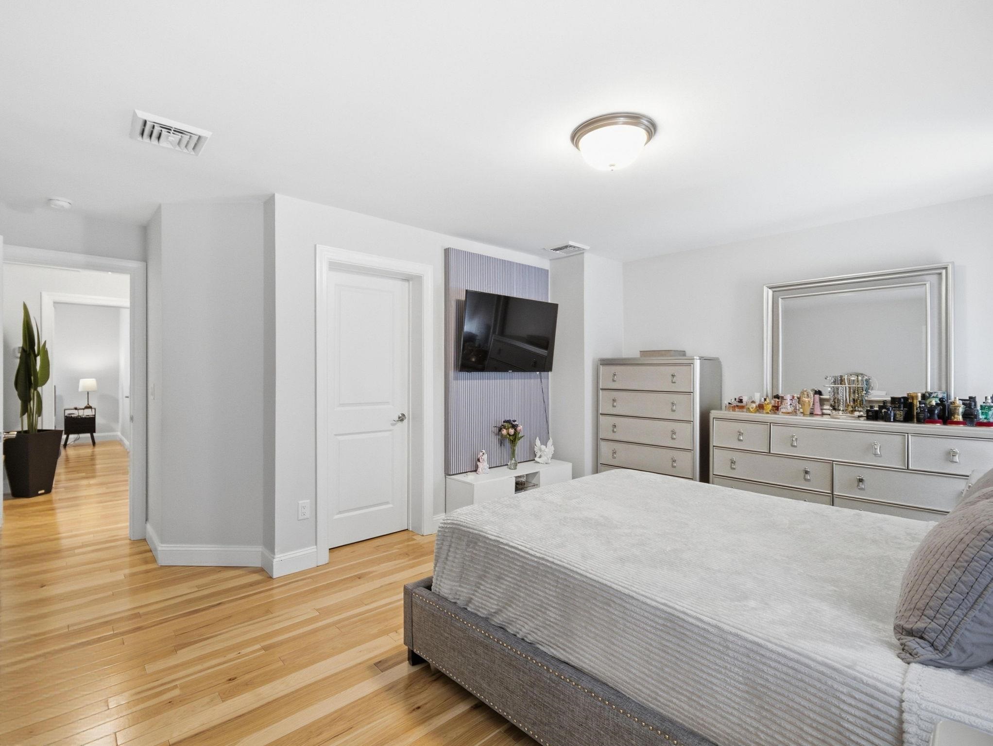 6 Wilshire Lane, Unit 6 Pelham, NH 03076 - Photo 16 of 31