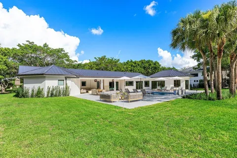 $2,950,000 | 8090 Twin Lake Drive, Boca Raton, FL 33496