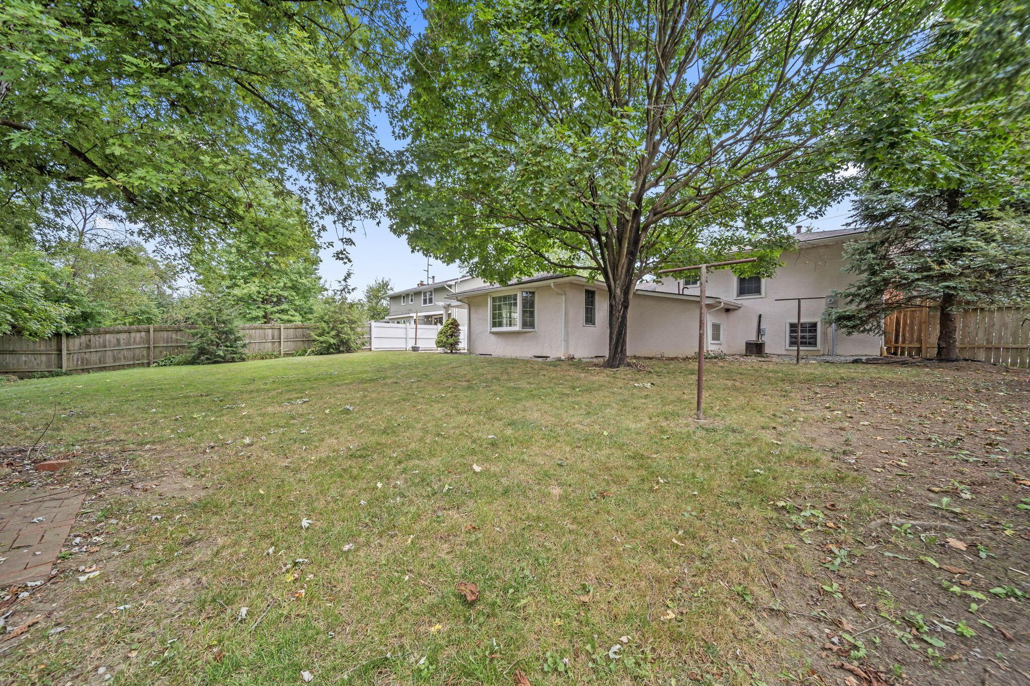 2785 Snouffer Road Columbus, OH 43235 - Photo 45 of 47 61-web-or-mls-DSC07336