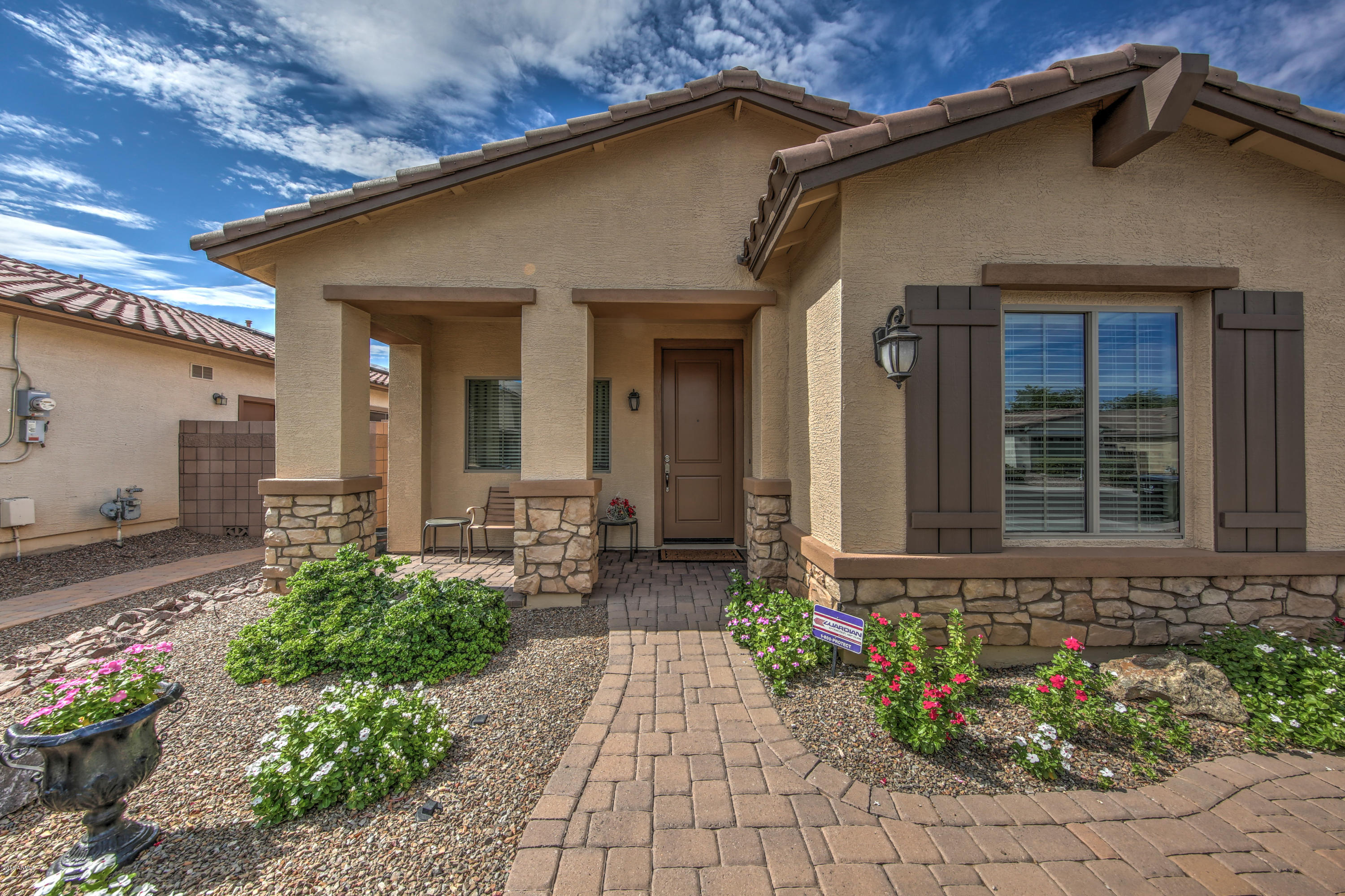 2757 East Rakestraw Lane Gilbert, AZ 85298 - Photo 3 of 30 5D3A1168_69_70