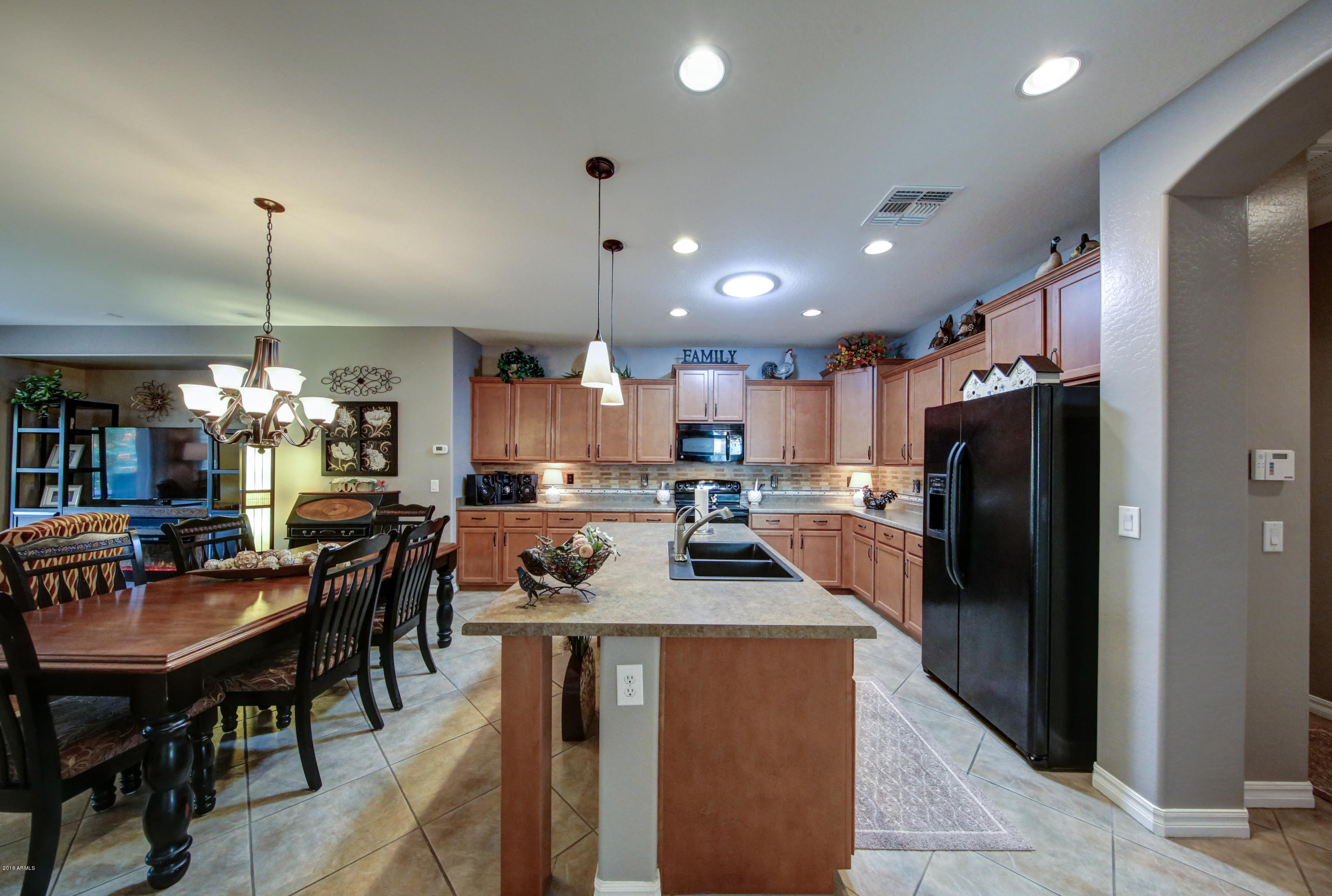 2757 East Rakestraw Lane Gilbert, AZ 85298 - Photo 8 of 30 5D3A1405_6_7