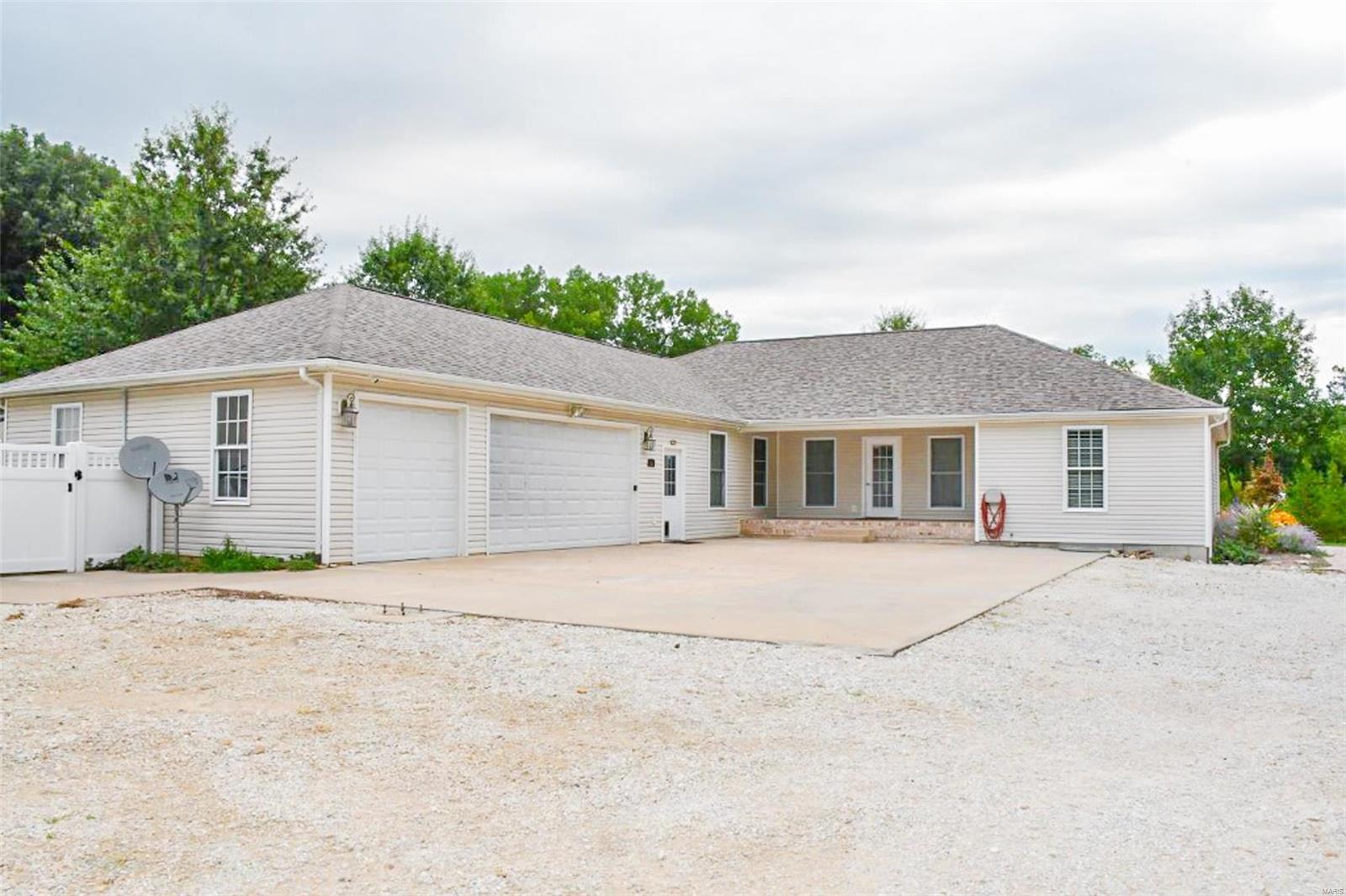 66 Hidden Vly Road Hardin, IL 62047 - Photo 16 of 98 Gallery Image 16