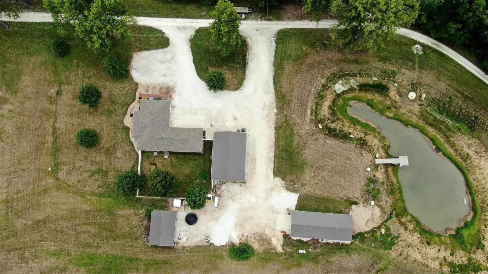 66 Hidden Vly Road Hardin, IL 62047 - Photo 4 of 98 Gallery Image 4