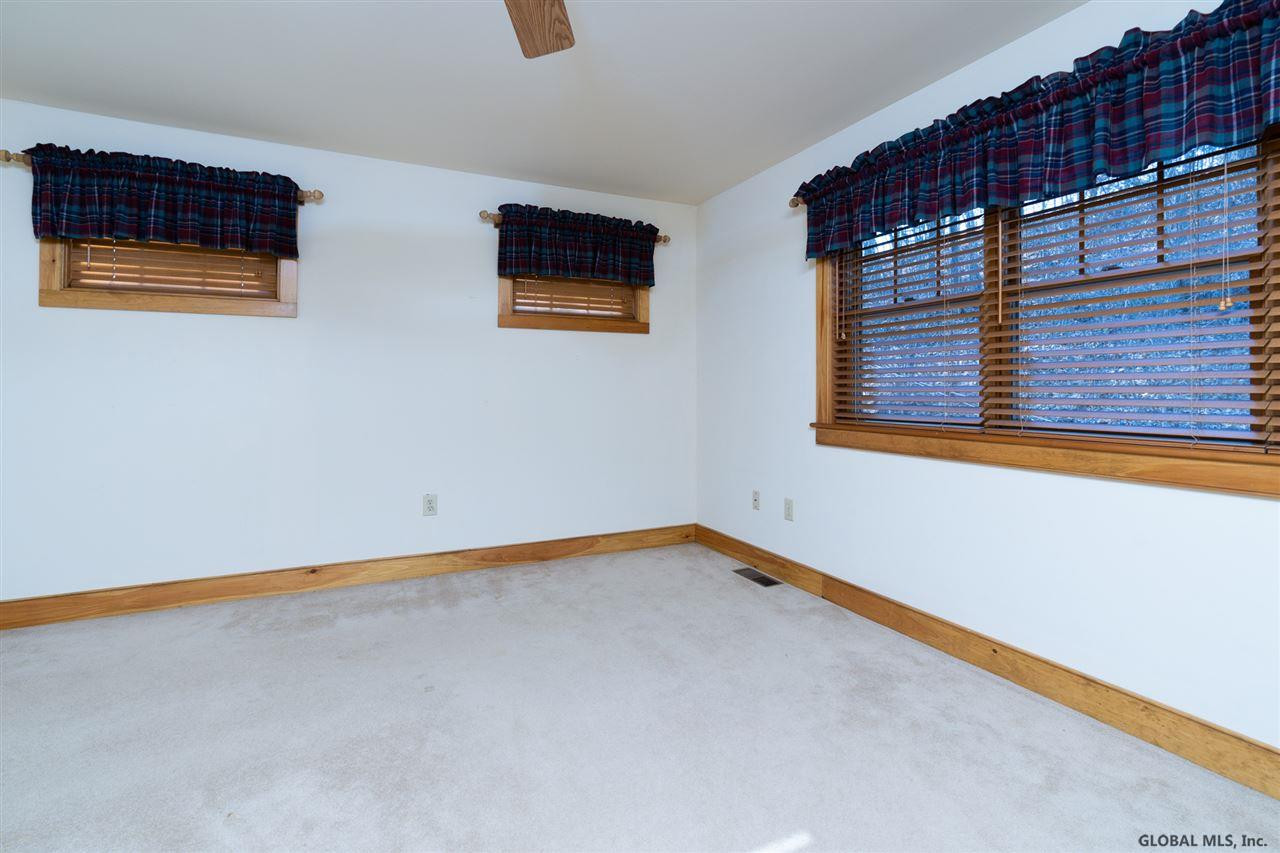 11 Manning Cove Road Malta, NY 12020 - Photo 28 of 42 Photo 28