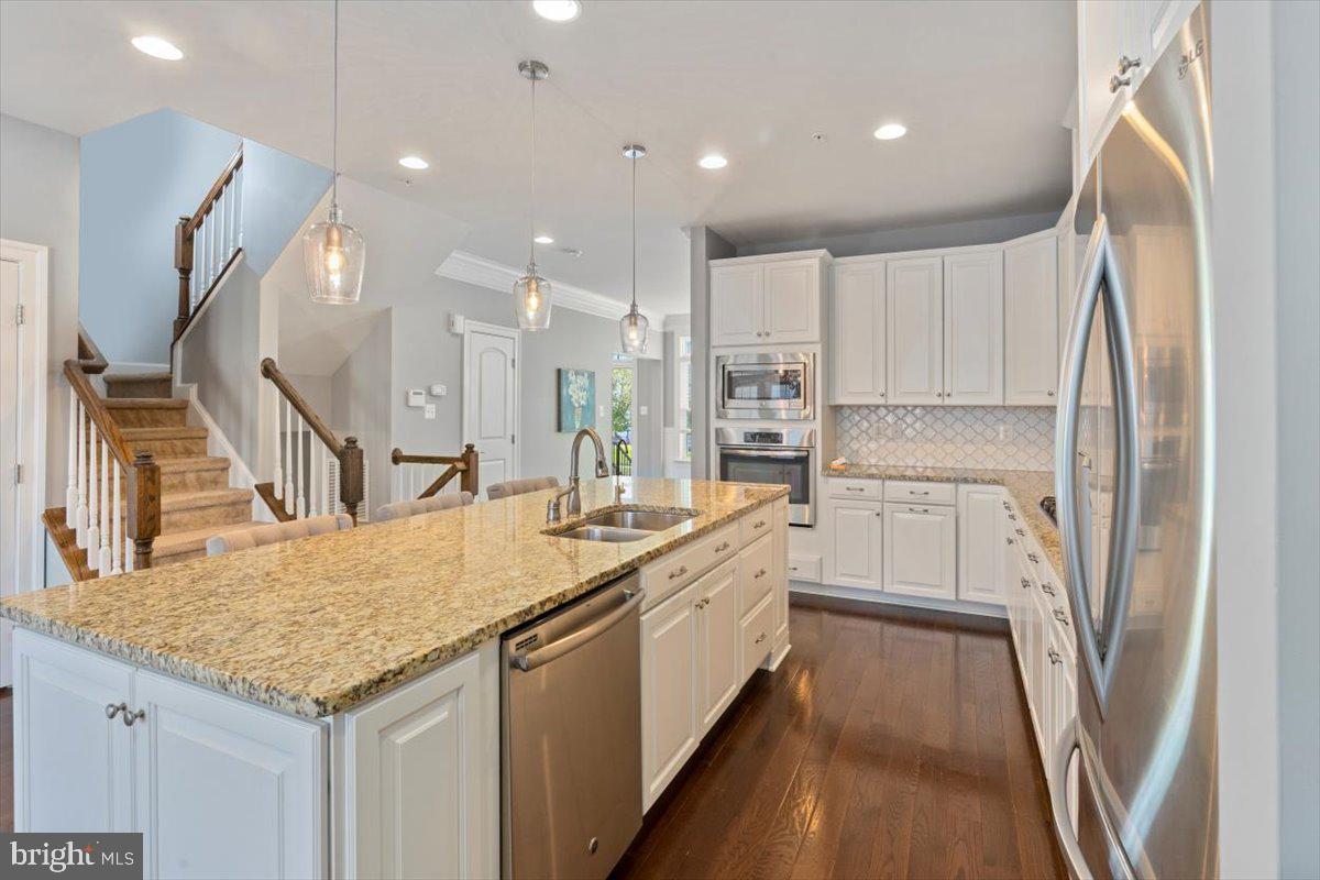 3802 Jacob Stout Road Doylestown, PA 18902 - Photo 8 of 36 Stainless appliances included