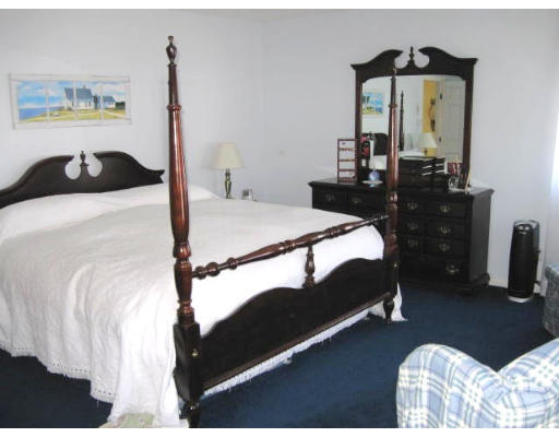 163 Blueberry Hill Road Longmeadow, MA 01106 - Photo 7 of 25 Gallery Image 7